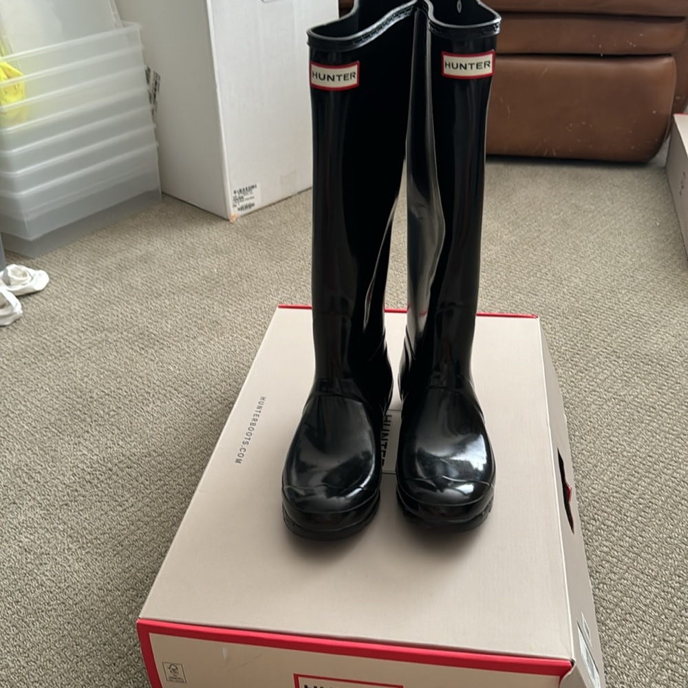 EUC Women’s Hunter Original Tall Boots Black Gloss Size 39
